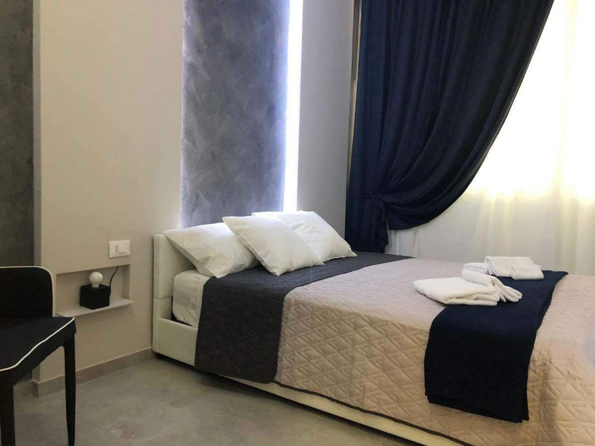 Turin Central Rooms Guest house 2*